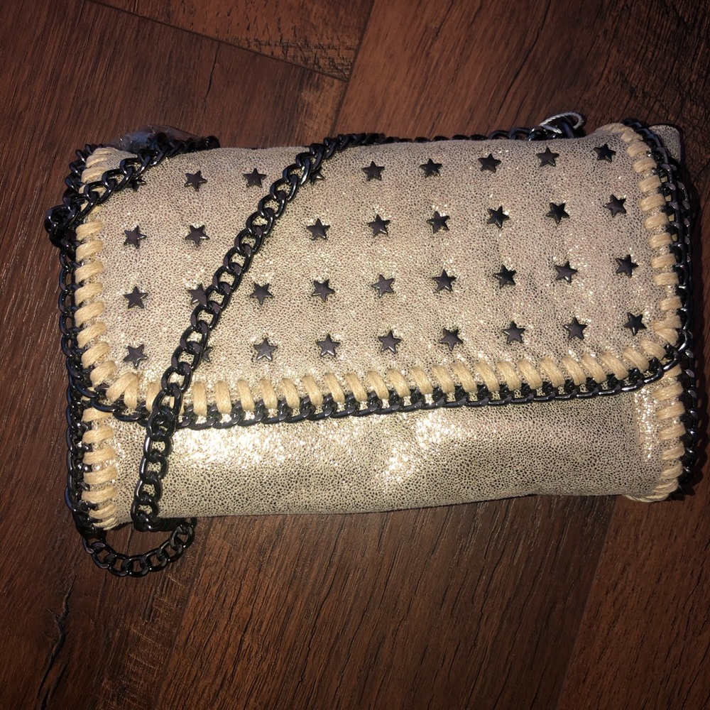 Gold star studded crossbody NEW WITH TAGS✨